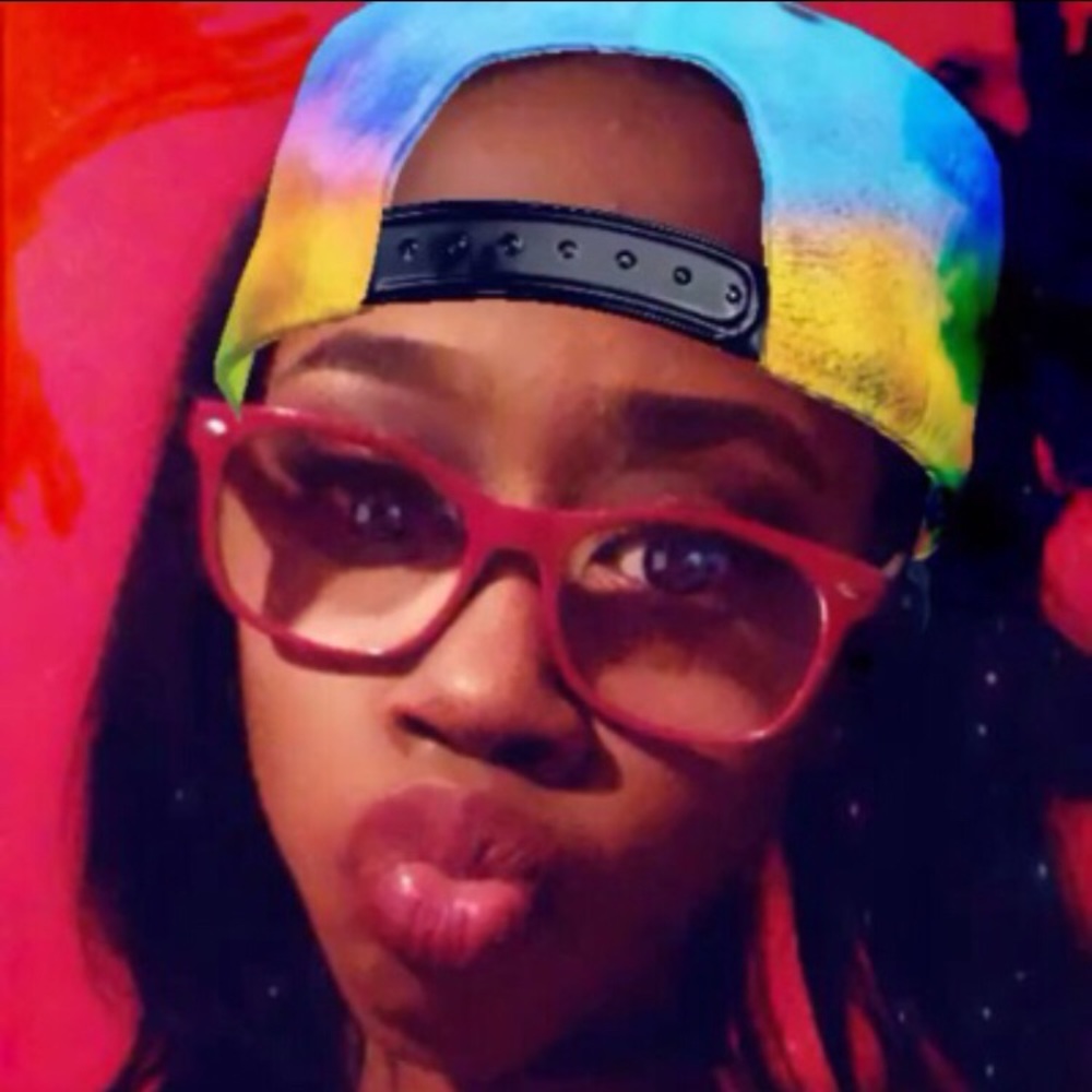 Meet your Posher, Amya